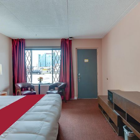 Falls Inn Near Casino Niagara By Oyo エクステリア 写真